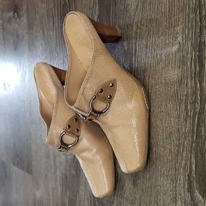 Aerosoles Heeled Mules Sz 8.5B